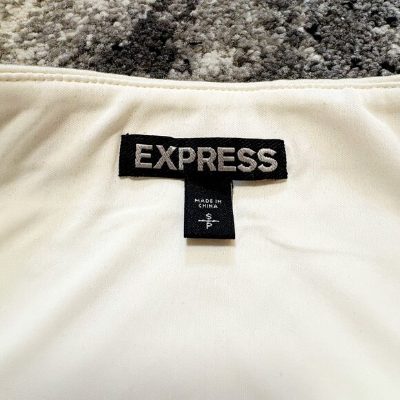 Express Art Deco Sequin Stetchy Mini Skirt in Ivory + Silver - Picture 6 of 7